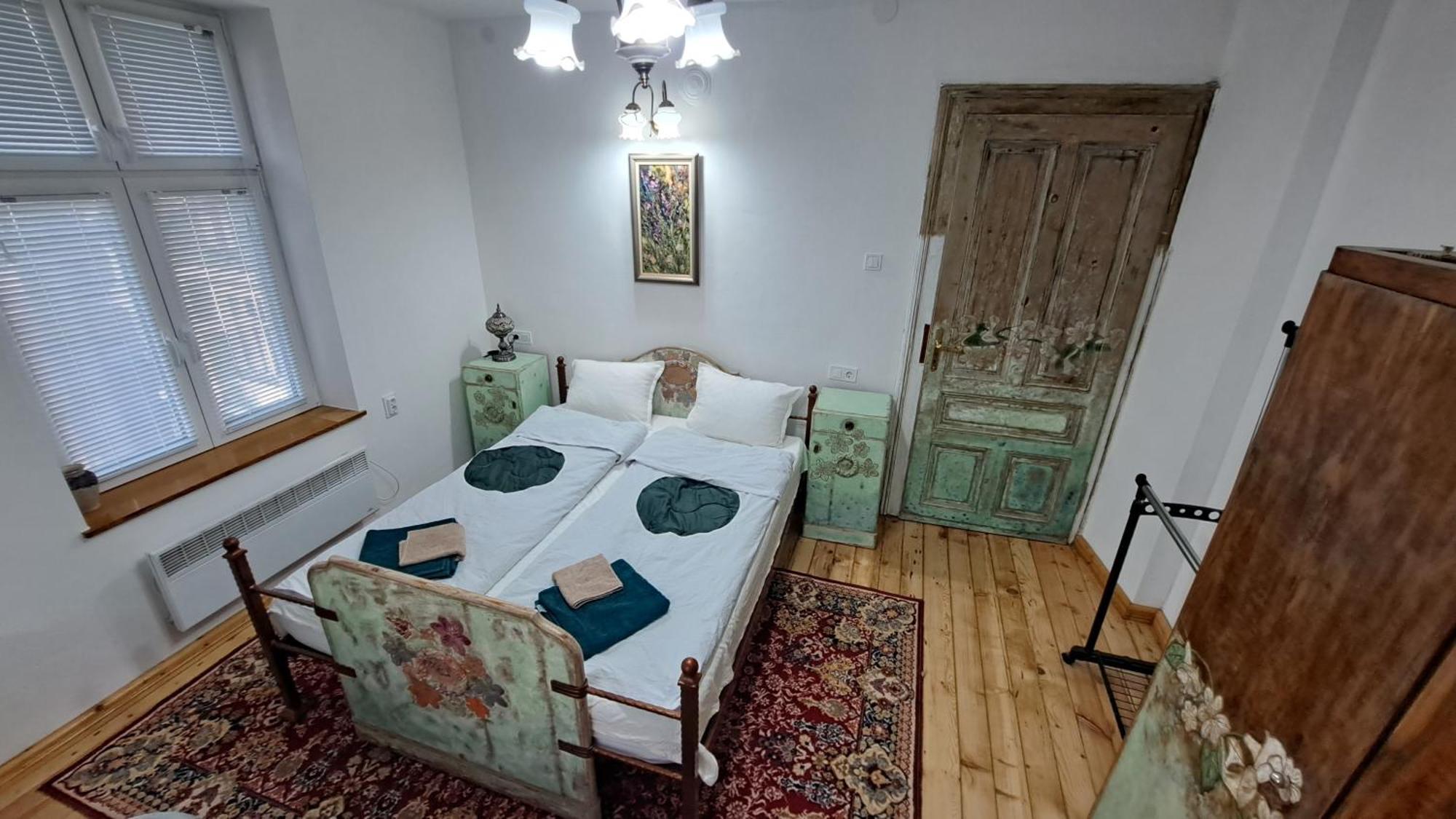 Modern & Old Apartment Sofia Luaran gambar